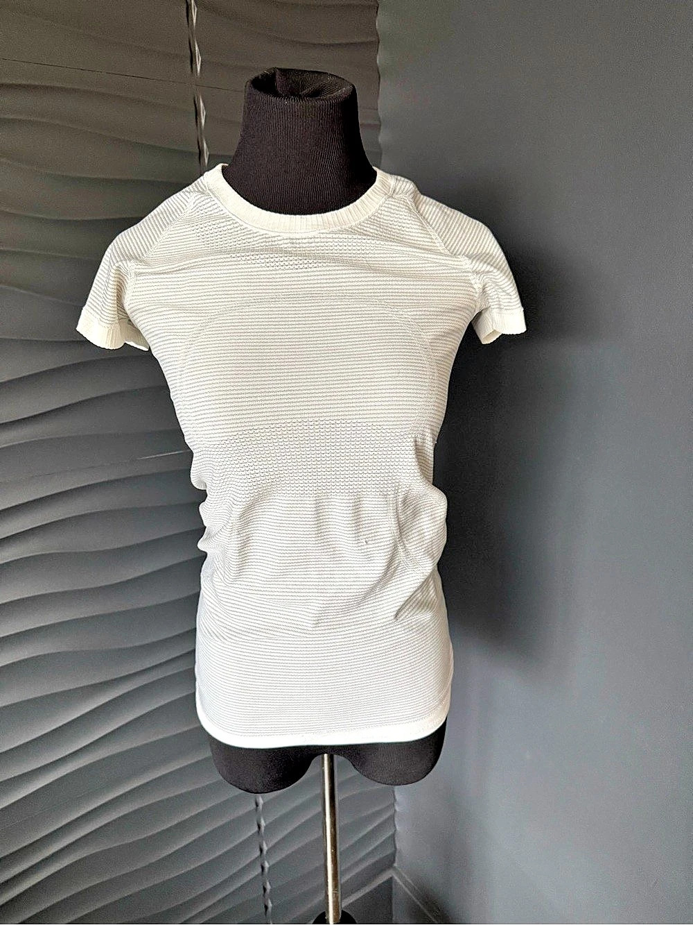 Lululemon Swiftly Tech Short-Sleeve Shirt White